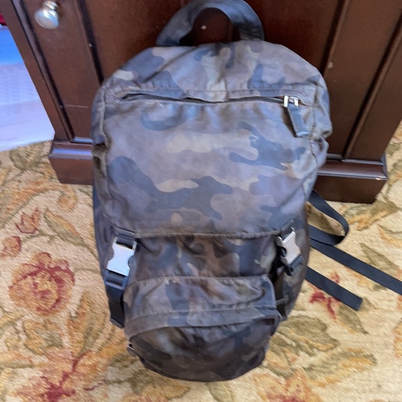 Prada camo Mens backpack - Picture 3 of 11